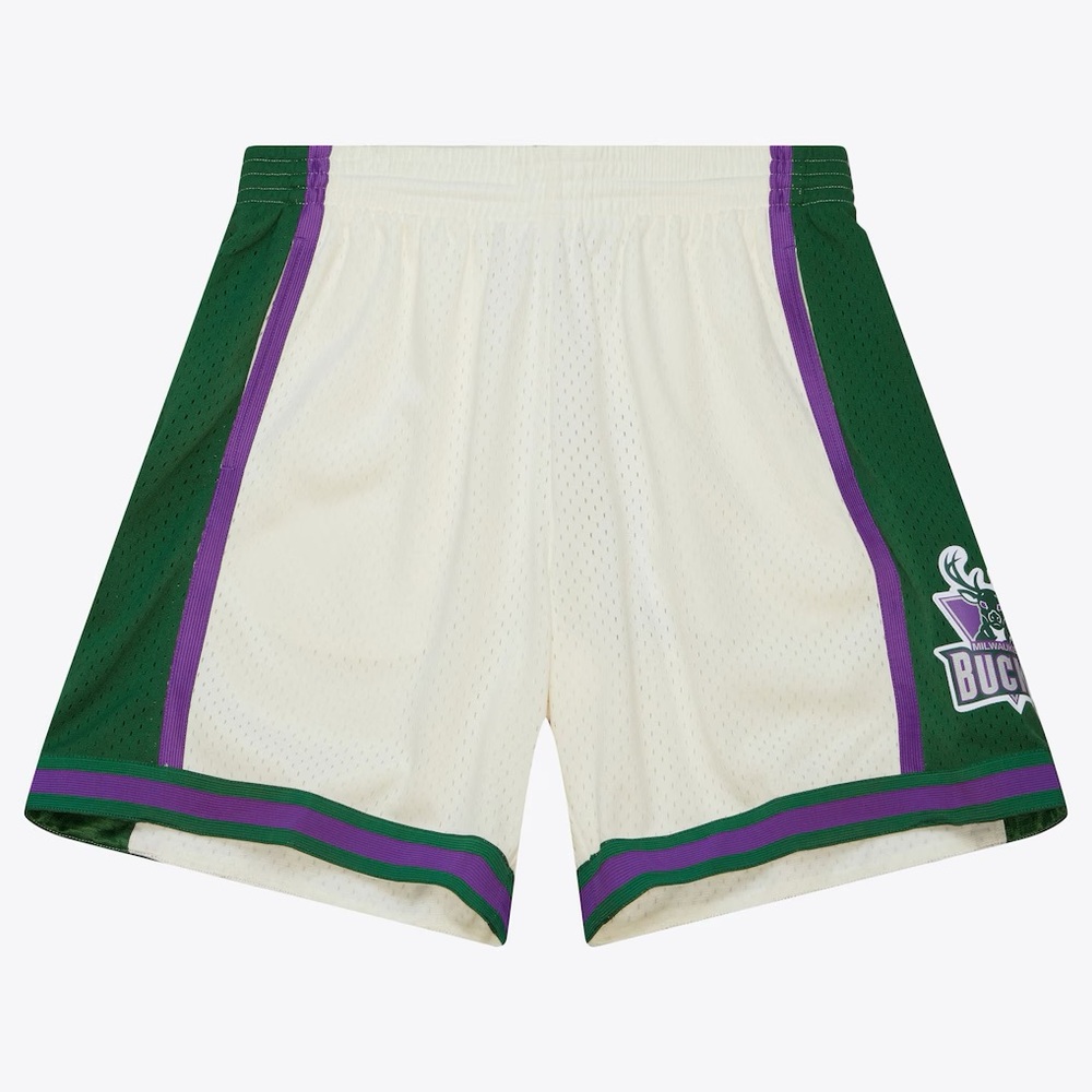 NWT - Mitchell & Ness Men's Cream Milwaukee Bucks 2000/01 Shorts, Size - M